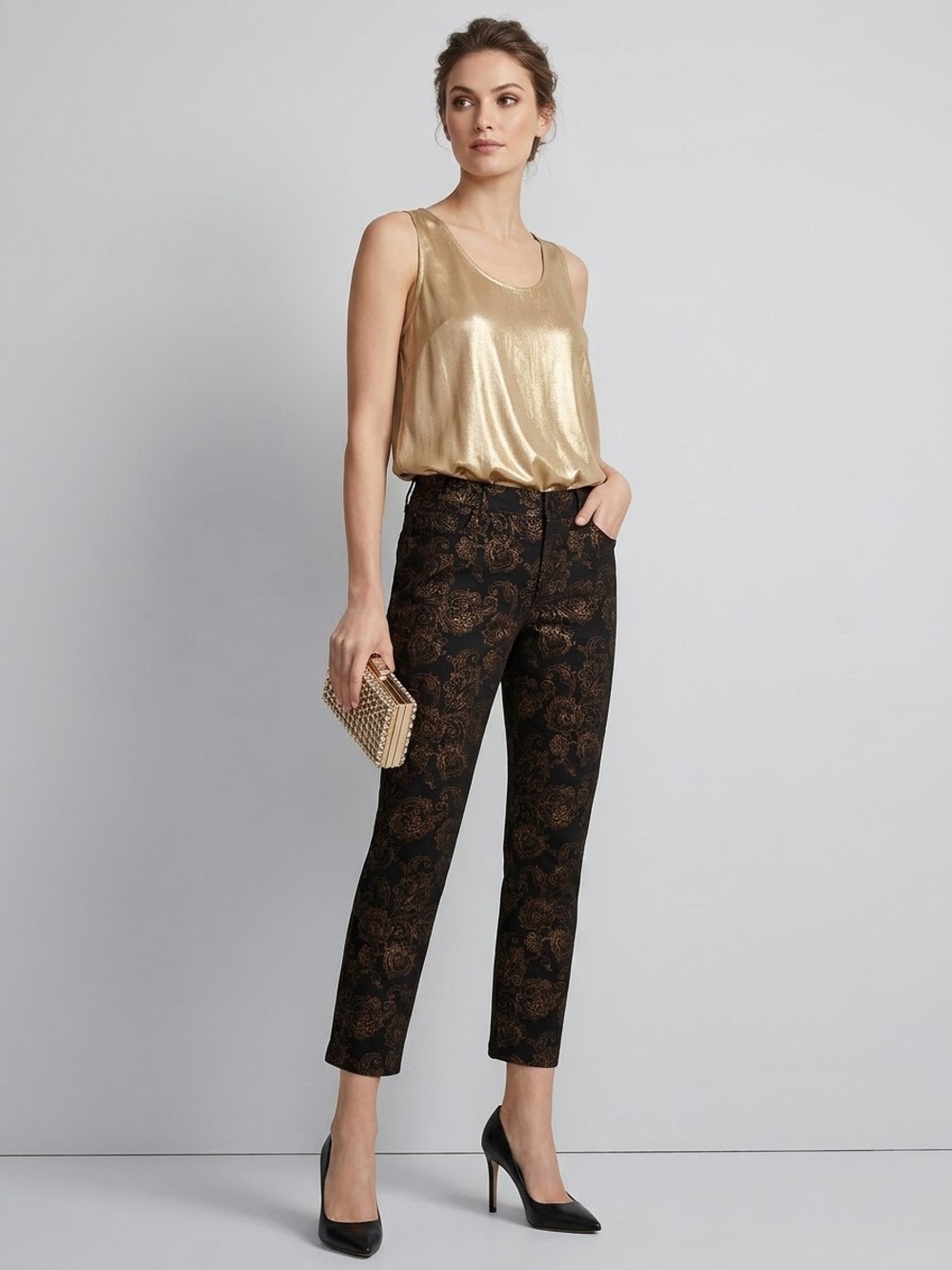 Lauren Ralph Lauren Mid Rise Crop Black and Gold Velvet Pant’s Women’s Size 4